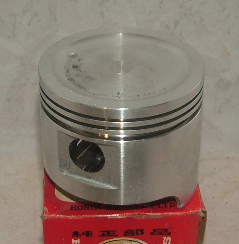 Civic 1976-77 EB2 Piston 0.5mm oversize - NOS