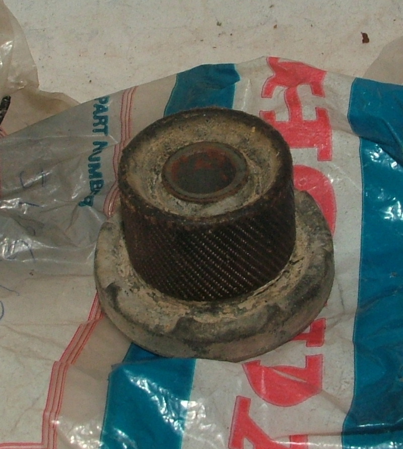 Prelude 1979-82 Sway Bar to Lower Control Arm Bush - NOS