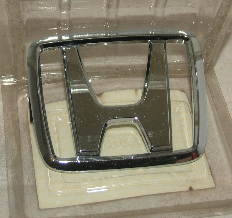 Accord 1984-85 Prelude 1983-87 Front Grille Emblem - NOS