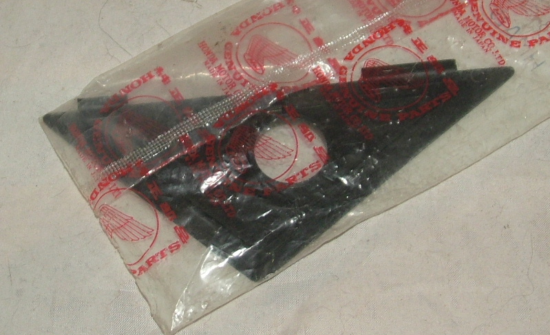 Civic 1982-83 Left Door Mirror Garnish Cap - NOS