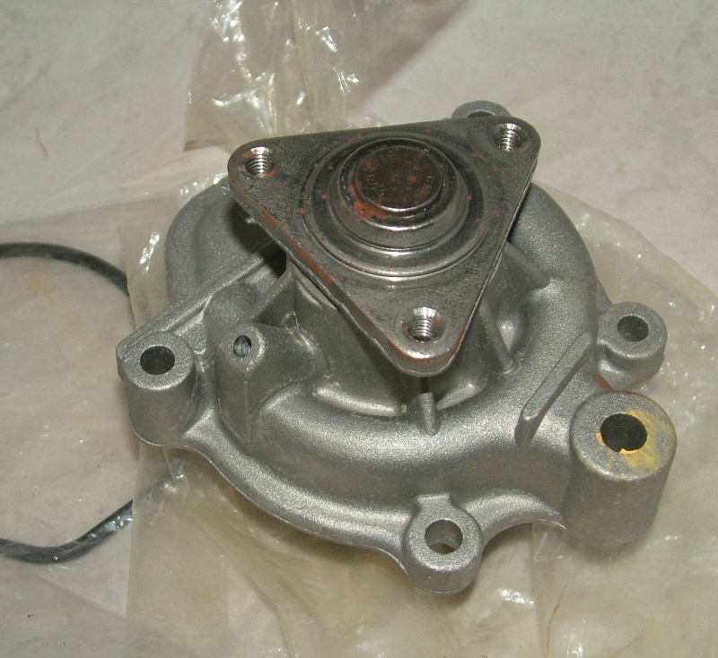 Accord 1977-80, Prelude 1979-80 Water Pump - NOS